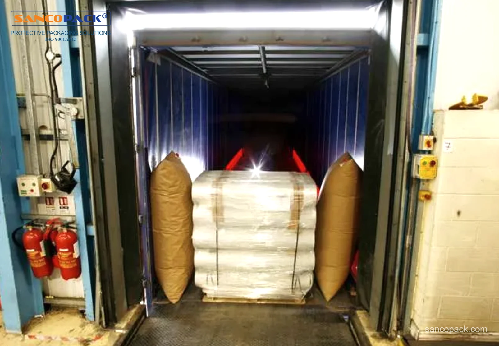 Kraft dunnage bags on both sides of cargo inside a container